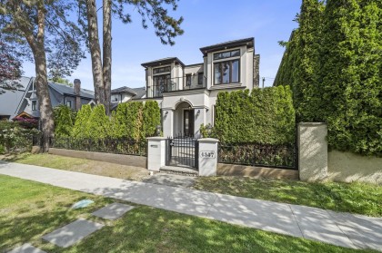 Photo 1 at 4347 W 9th Avenue, Point Grey, Vancouver West