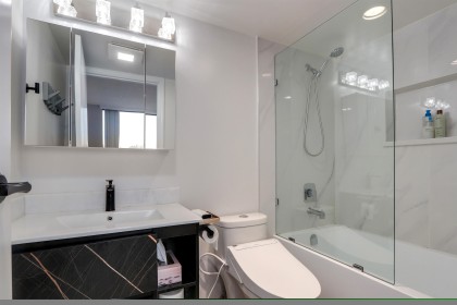 Photo 16 at 810 - 1268 W Broadway, Fairview VW, Vancouver West