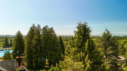 Photo 15 at 3060 W 45th Avenue, Kerrisdale, Vancouver West
