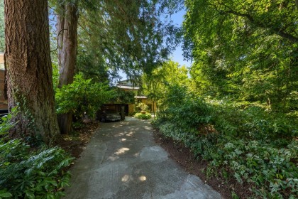 Photo 4 at 3060 W 45th Avenue, Kerrisdale, Vancouver West