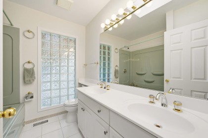 Photo 12 at 2522 Bronte Drive, Blueridge NV, North Vancouver