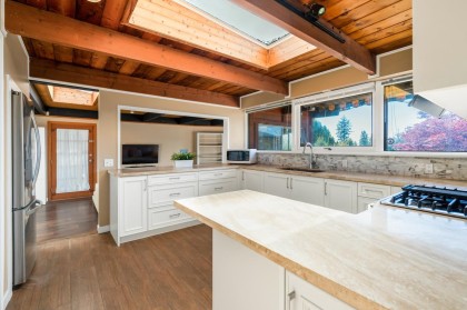 Photo 7 at 241 W Balmoral Road, Upper Lonsdale, North Vancouver