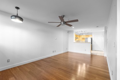 Photo 14 at 203 - 305 Lonsdale Avenue, Lower Lonsdale, North Vancouver