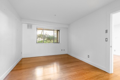 Photo 19 at 203 - 305 Lonsdale Avenue, Lower Lonsdale, North Vancouver