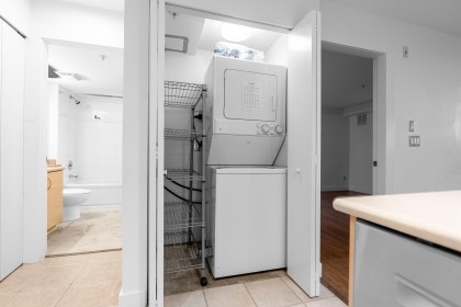 Photo 8 at 203 - 305 Lonsdale Avenue, Lower Lonsdale, North Vancouver