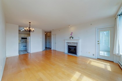 Photo 7 at 504 - 2580 Tolmie Street, Point Grey, Vancouver West