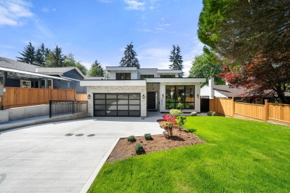 Photo 2 at 1511 Burrill Avenue, Lynn Valley, North Vancouver
