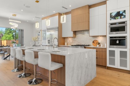 Photo 6 at 1511 Burrill Avenue, Lynn Valley, North Vancouver
