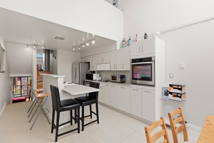 Photo 7 at 774 Millbank, False Creek, Vancouver West