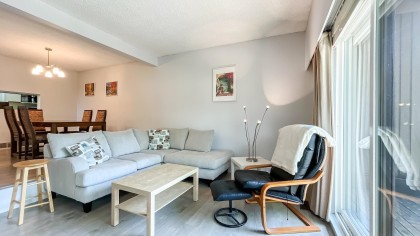 Photo 3 at 985 Old Lillooet Road, Lynnmour, North Vancouver