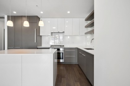 Photo 11 at 301 - 4427 Cambie Street, Cambie, Vancouver West
