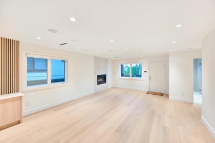 Photo 9 at 806 Montroyal Boulevard, Canyon Heights NV, North Vancouver