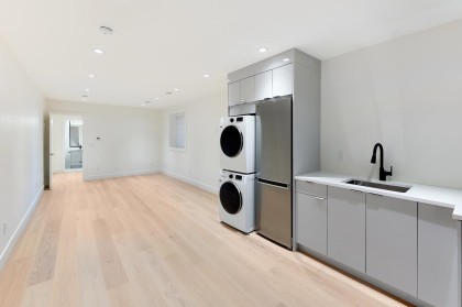 Photo 39 at 806 Montroyal Boulevard, Canyon Heights NV, North Vancouver