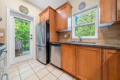 Photo 17 at 15 - 3150 Sunnyhurst Road, Lynn Valley, North Vancouver