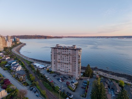 Photo 4 at 1503 - 150 24th Street, Dundarave, West Vancouver