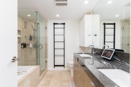 Photo 10 at 306 - 112 E 13th Street, Central Lonsdale, North Vancouver