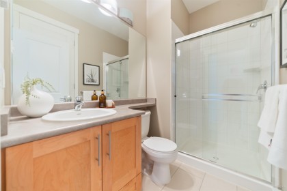 Photo 16 at 404 - 4883 Maclure Mews, Quilchena, Vancouver West