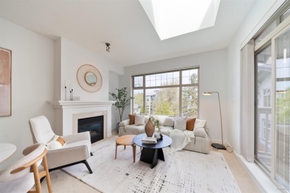 Photo 8 at 404 - 4883 Maclure Mews, Quilchena, Vancouver West