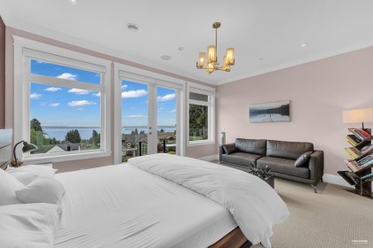 Photo 27 at 2567 Lawson Avenue, Dundarave, West Vancouver