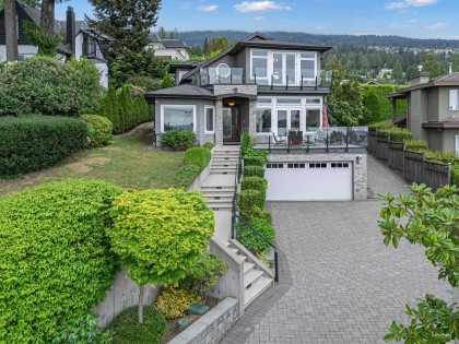 Photo 1 at 2567 Lawson Avenue, Dundarave, West Vancouver