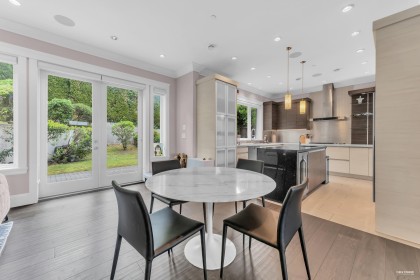 Photo 18 at 2567 Lawson Avenue, Dundarave, West Vancouver