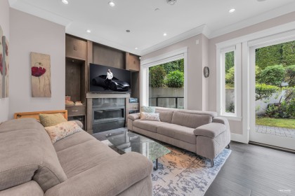 Photo 19 at 2567 Lawson Avenue, Dundarave, West Vancouver