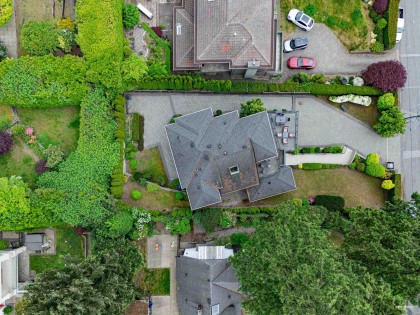 Photo 40 at 2567 Lawson Avenue, Dundarave, West Vancouver