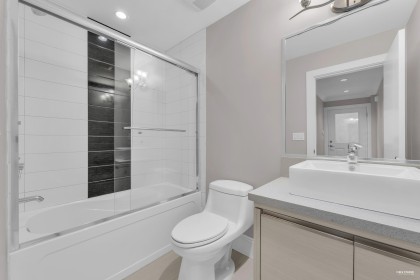 Photo 35 at 2567 Lawson Avenue, Dundarave, West Vancouver