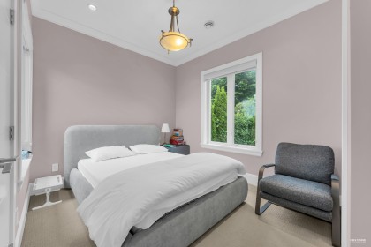 Photo 31 at 2567 Lawson Avenue, Dundarave, West Vancouver