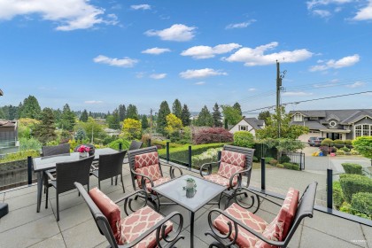 Photo 21 at 2567 Lawson Avenue, Dundarave, West Vancouver