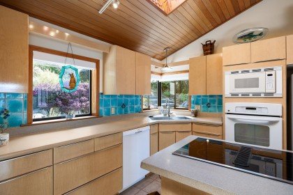 Photo 15 at 120 Mountain Drive, Lions Bay, West Vancouver