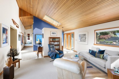 Photo 11 at 120 Mountain Drive, Lions Bay, West Vancouver