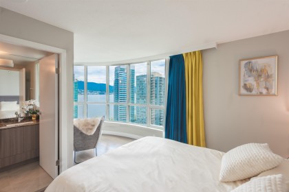Photo 6 at 2302 - 555 Jervis Street, Coal Harbour, Vancouver West