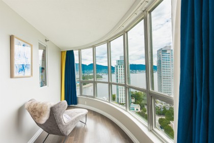 Photo 7 at 2302 - 555 Jervis Street, Coal Harbour, Vancouver West