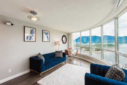 Photo 9 at 2302 - 555 Jervis Street, Coal Harbour, Vancouver West