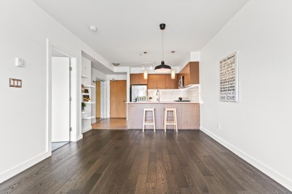 Photo 9 at 303 - 1330 Marine Drive, Pemberton NV, North Vancouver
