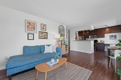 Photo 5 at 305 - 2330 Maple Street, Kitsilano, Vancouver West