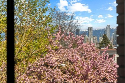 Photo 21 at 305 - 2330 Maple Street, Kitsilano, Vancouver West
