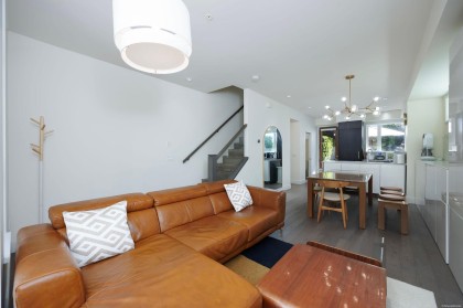 Photo 4 at 5552 Oak Street, Cambie, Vancouver West