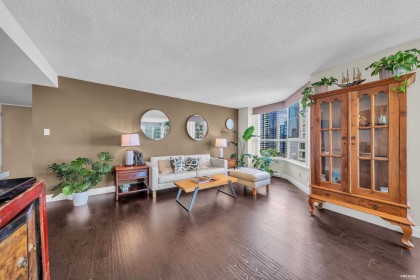 Photo 6 at 601 - 717 Jervis Street, West End VW, Vancouver West