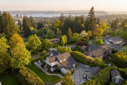 Photo 3 at 360 E Windsor Road, Upper Lonsdale, North Vancouver