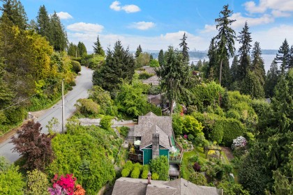 Photo 30 at 2660 Queens Avenue, Queens, West Vancouver