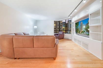 Photo 4 at 601 - 738 Broughton Street, West End VW, Vancouver West