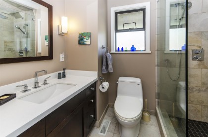 Photo 19 at 2440 Queens Avenue, Queens, West Vancouver
