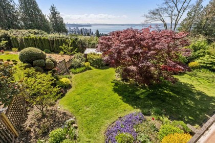 Photo 25 at 2440 Queens Avenue, Queens, West Vancouver