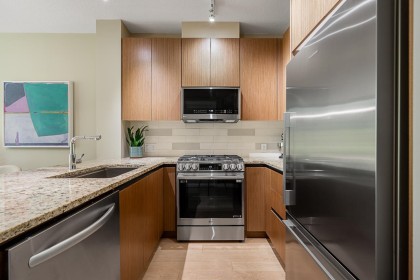 Photo 3 at 202 - 135 W 2nd Street, Lower Lonsdale, North Vancouver