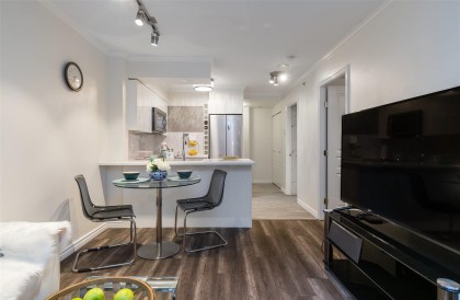 Photo 4 at 301 - 1189 Howe Street, Downtown VW, Vancouver West