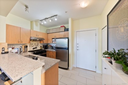 Photo 5 at 408 - 995 W 59th Avenue, South Cambie, Vancouver West