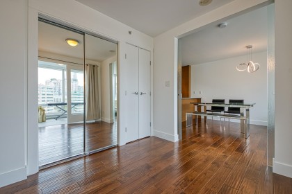 Photo 11 at 1104 - 565 Smithe Street, Downtown VW, Vancouver West