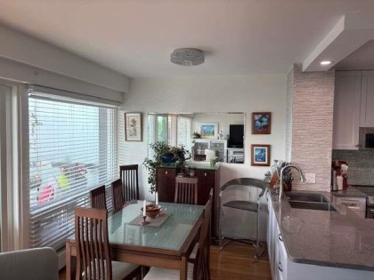 Photo 7 at 404 - 1845 Bellevue Avenue, Ambleside, West Vancouver